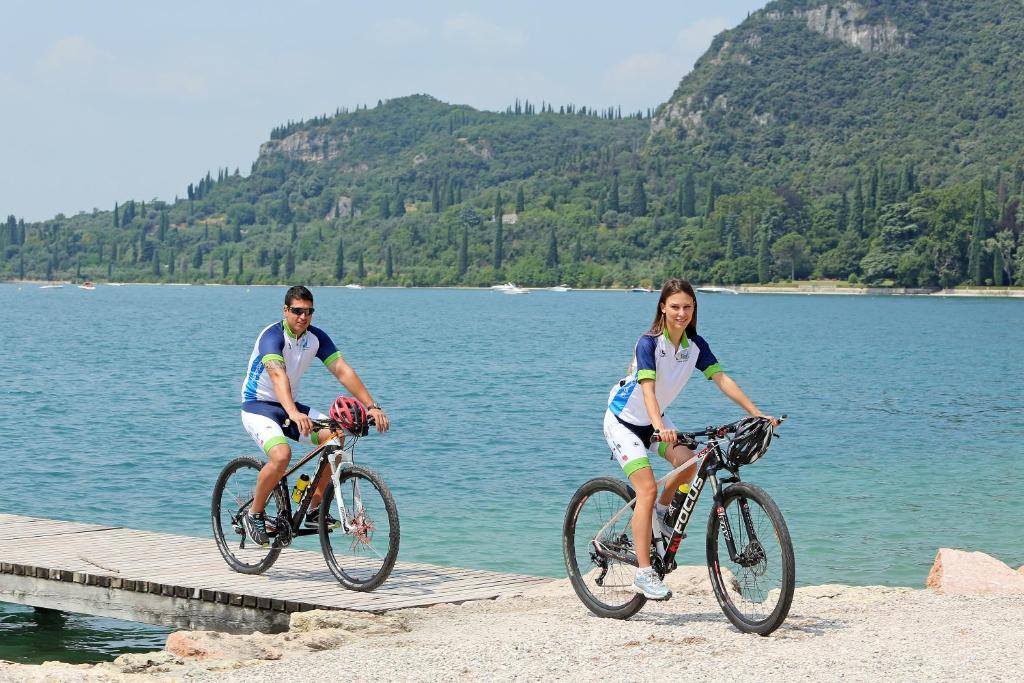 Hotel La Perla - Bike Hotel 가르다 외부 사진
