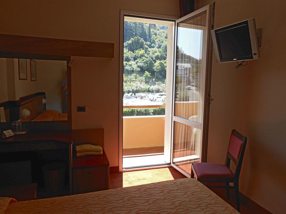 Hotel La Perla - Bike Hotel 가르다 외부 사진
